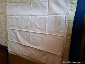 50 Stoffwindeln und 8 Leintücher für Kinderwagen 