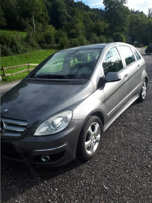 Mercedes B 180CDI Bj 2006  DIESEL 182000   Km neu vorgeführt 2  26   Euro 4850.-    Bild 3