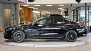 Mercedes-Benz E 200 Bild 4