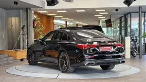 Mercedes-Benz E 200 Bild 7