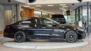 Mercedes-Benz E 200 Bild 13