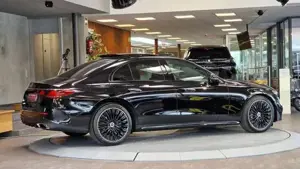 Mercedes-Benz E 200 Bild 11