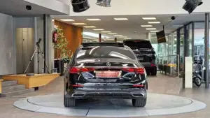 Mercedes-Benz E 200 Bild 8