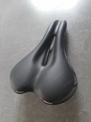 Neuer VELO Fahrradsattel