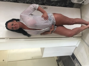 Echte zärtliche warmöl body to body massage (privat) Bild 3