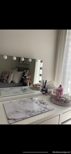 Schminktisch & Spiegel