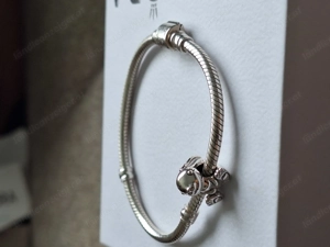 Pandora Armband mit Häschen Charm