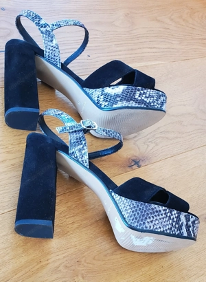 Ovy  Highheels Schwarz  Schlangenmuster Größe 39