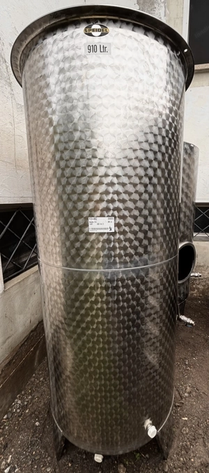Verkaufe 2 gebrauchte Edelstahltanks (910l)