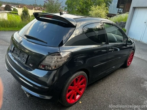 Verkaufe Peugeot 207 RC 1,6 Turbo an Bastler abzugeben.  Bild 2