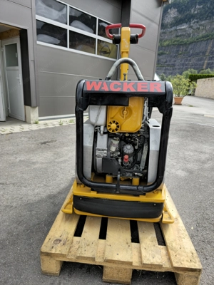 große Rüttelplatte Bild 2