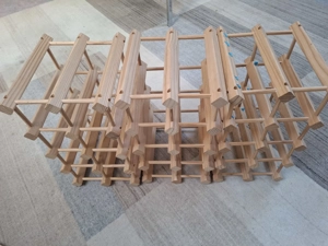 Weinregal aus Holz zu verkaufen 
