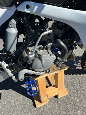 Kawasaki KX 85 Bild 3