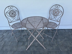 Tischgruppe aus Metall Deko