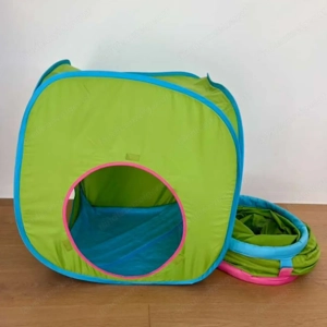 Zelt mit Kriechtunnel Bild 2