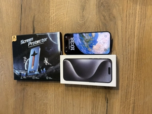 Apple iPhone 15 Pro   128 GB   Titan Blau   guter Zustand   Akku 90 % Bild 6 Apple iPhone 15 Pro   128 GB   Titan Blau   guter Zustand   Akku 90 % Bild 6