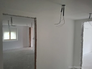 Maler, Verputz und Trockenbau  Bild 4