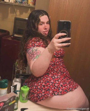 Verfügbar für nette Treffen, um schöne Zeiten und Erinnerungen zu teilen  Bild 2