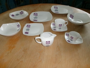12 teiliges Speise-, Kaffee- und Moccaservise  Bild 2