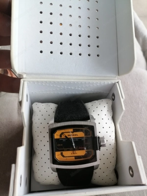 Diesel Uhr