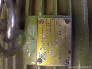 Motor mit Riemenscheibe Bild 2