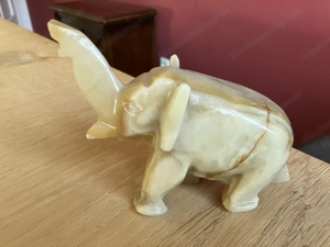 Elefant aus Onyxmarmor handgefertigt 