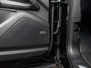 Porsche Cayenne Bild 16