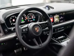 Porsche Cayenne Bild 12