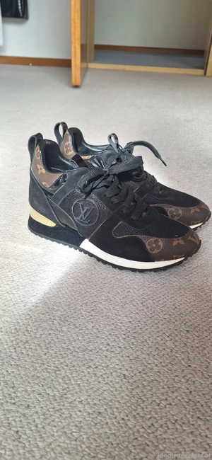 Louis Vuitton Runaway