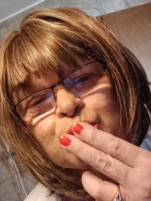 Dwt sucht aktiven Mann für Sexspiele  Bild 3