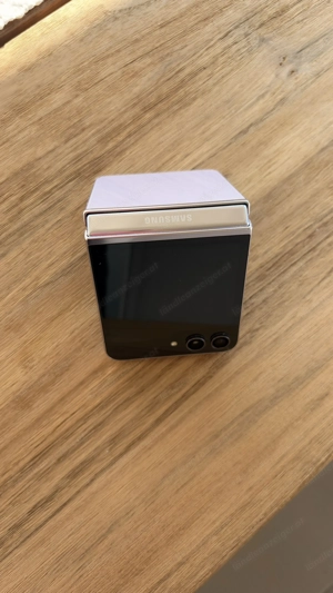 Samsung Galaxy Z Flip 5 Bild 2