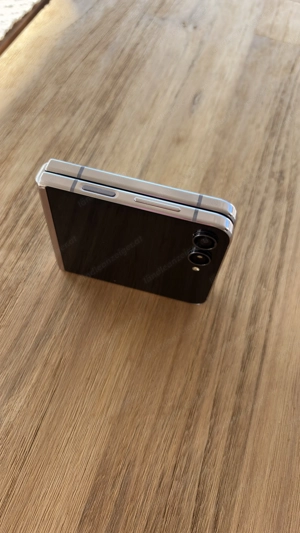 Samsung Galaxy Z Flip 5 Bild 3