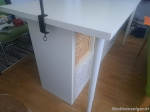 IKEA weisse Tischplatte, 2 verstellbare Tischbeine Bild 3