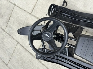 Rodel mit Lenkstange und Bremse