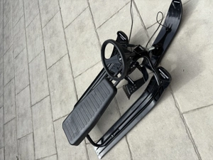 Rodel mit Lenkstange und Bremse Bild 3