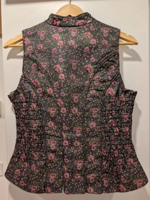 Dirndl-Mieder - Tradition trifft Eleganz Bild 2