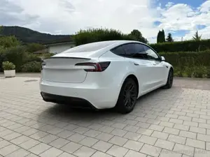 Tesla Model 3 Maximale Reichweite AWD | FSD inklusive Bild 3