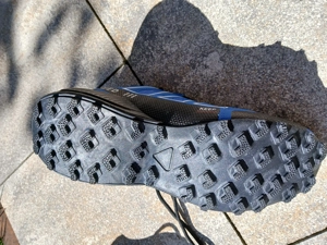 Trekking Laufschuhe Bild 3