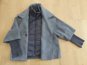 graue Damenjacke, auch als Umstandsmode-Jacke verwendbar