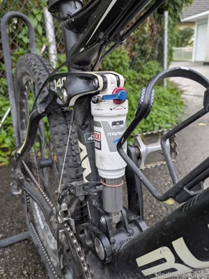 Mountainbike Fully Bulls Bild 4