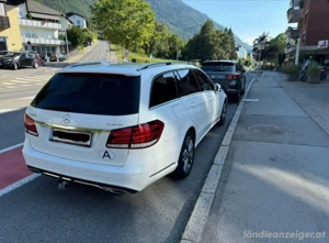 Mercedes 220 E klasse Bild 2