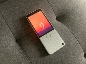 Qin f22 Pro mit Android, Weiß Dumbhone Bild 2