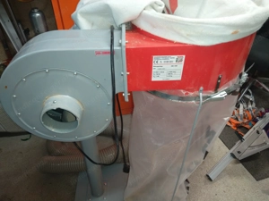 Absaugung  Bild 2