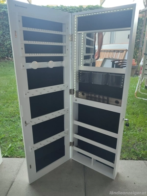zu verschenken Schmuckschrank 