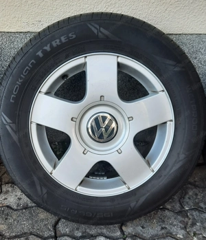 Sommerreifen auf Alufelgen Bild 3