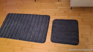 Bad Teppich Größe 110 x60 cm  50x 50cm zu verkaufen 