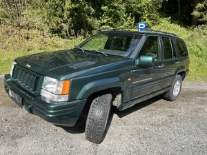 Jeep Grand Cherokee 5,9