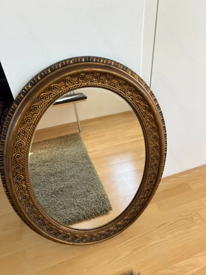 Ovaler Spiegel mit wunderschönem Rahmen   sehr gut erhalten