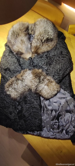 Persianermantel mit Silberfuchskragen