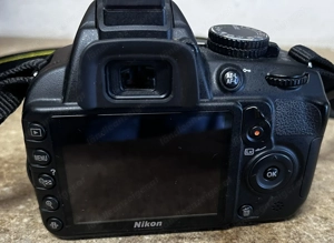 Nikon D3100 mit Objektiv und viel Zubehör Bild 2